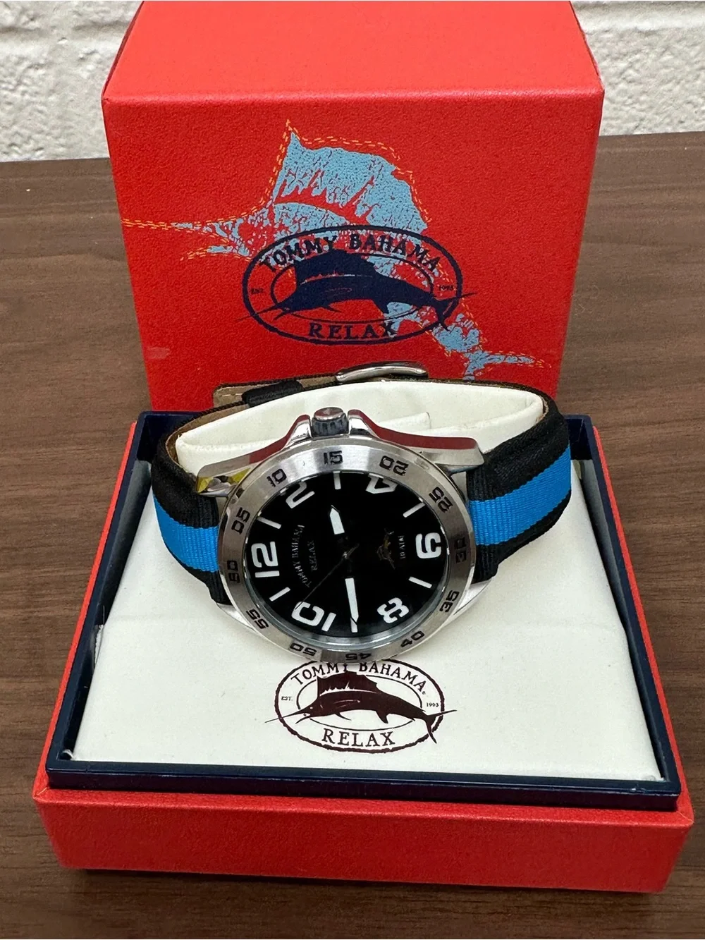 EUC Tommy Bahama Relax men’s watch IOB with Blue-Striped Canvas & Leather Band